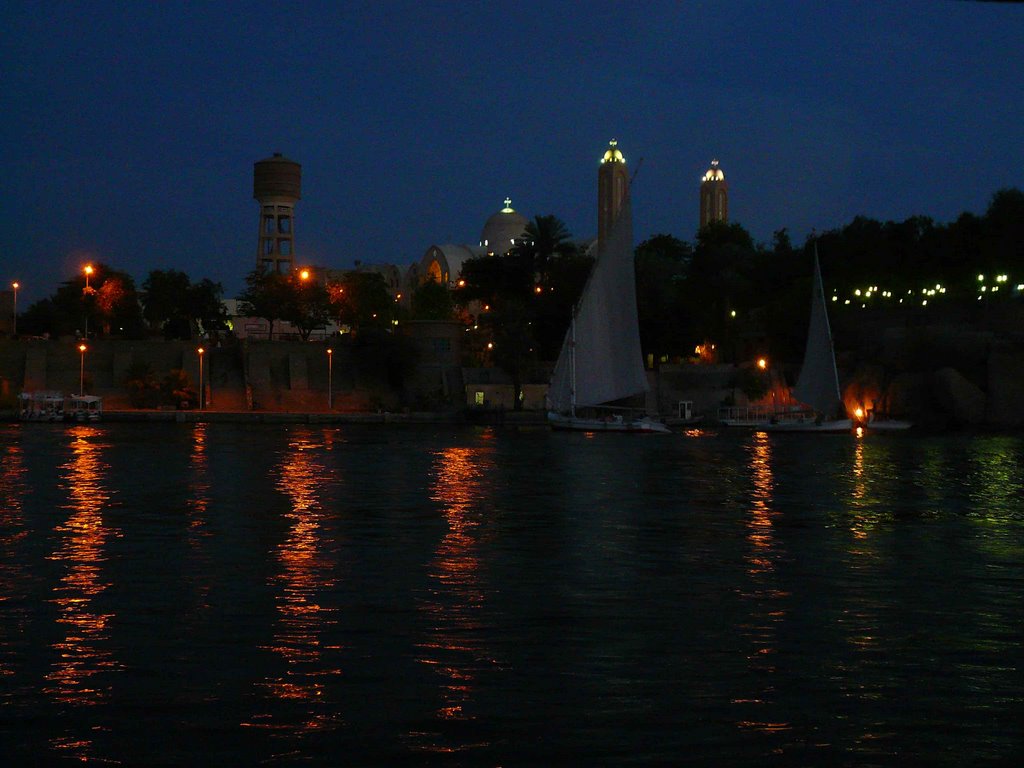 Aswan.luci e riflessi by Egidio Moretton