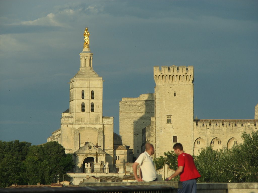 Avignon. Francia. by Valentin Enrique Fer…