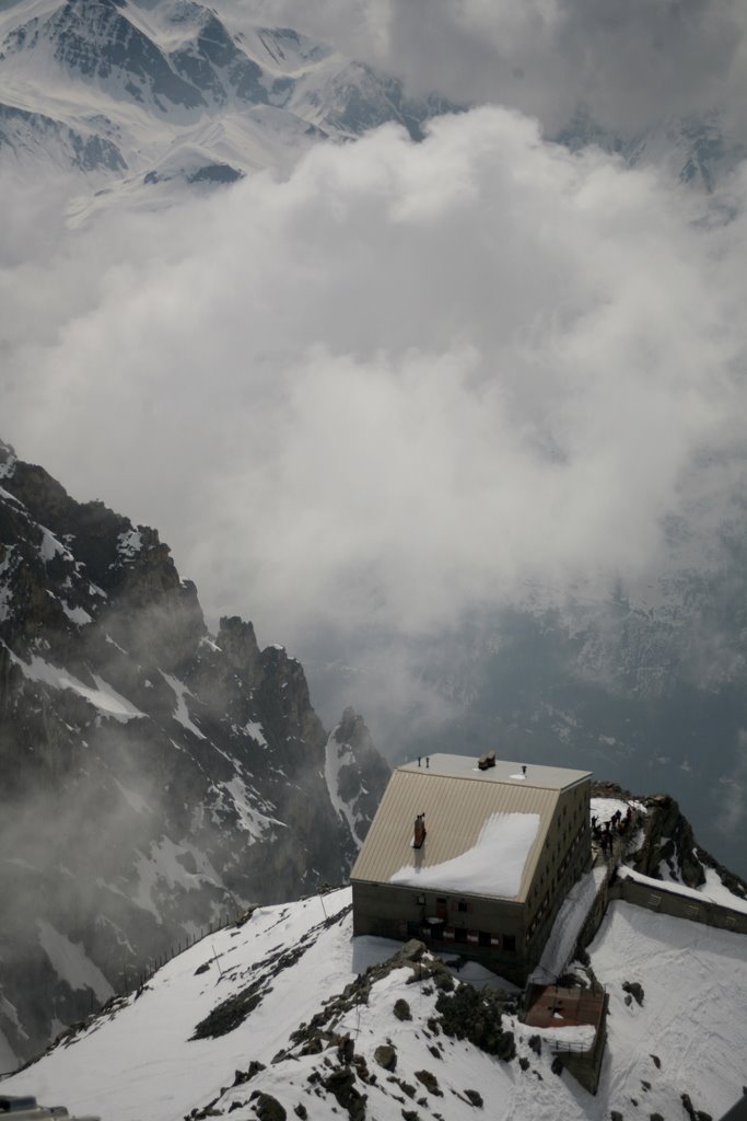 Pavillon du Mont Fréty, Valle d'Aosta, Italia by Hans Sterkendries