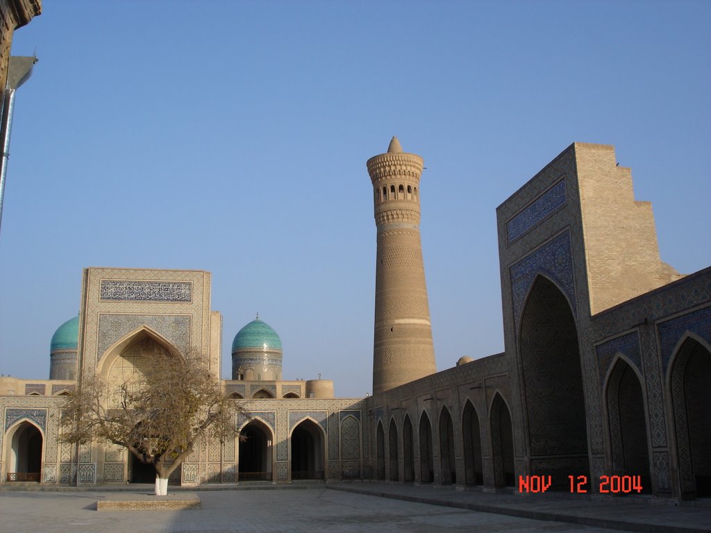 Juma (Kalon) Mosque, 1514, inner courtyard and Kalon Minaret by Prof. Richard T. Mor…