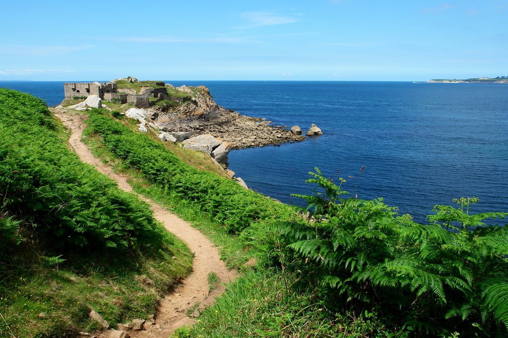 Chemin côtier,fort de l'îlette by rochotte