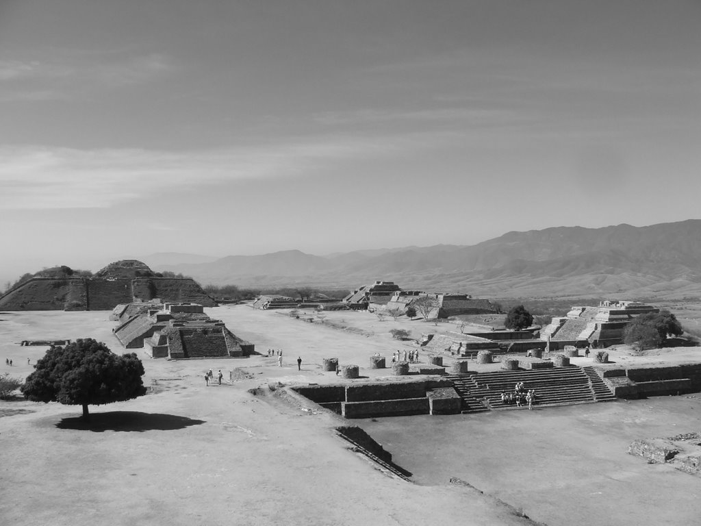 Monte Albán by bulosarq