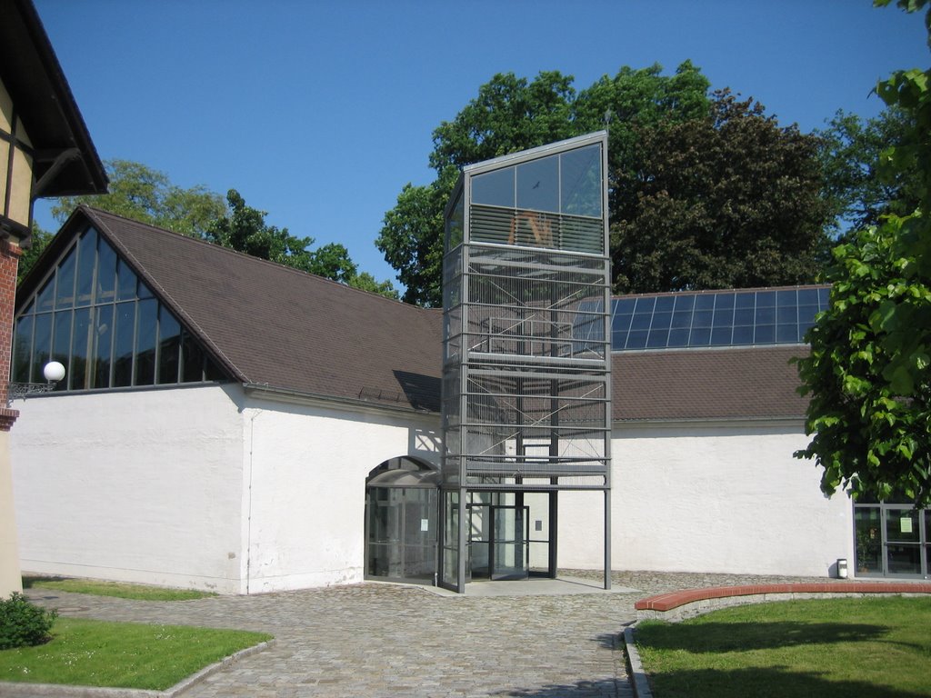 Kirche am Bischof Benno Haus by Eckstein1999