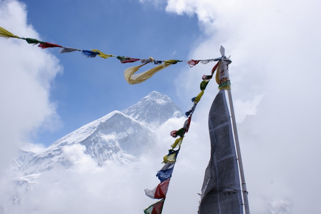 Everest seen from the top of Kala Pattar (5625m) by andreisss