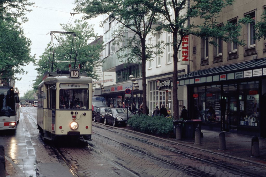 Neuß, die Straßenbahn muß bleiben. by Tramalbum