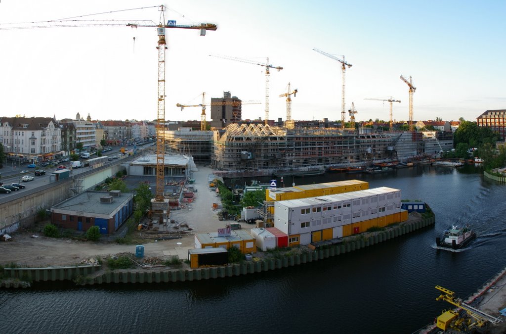 Baustelle Tempelhofer Hafen by schwarzenfeld