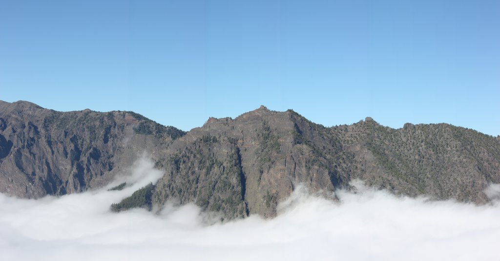 La Pta. de Los Roques La Caldera de Taburiente by onTi