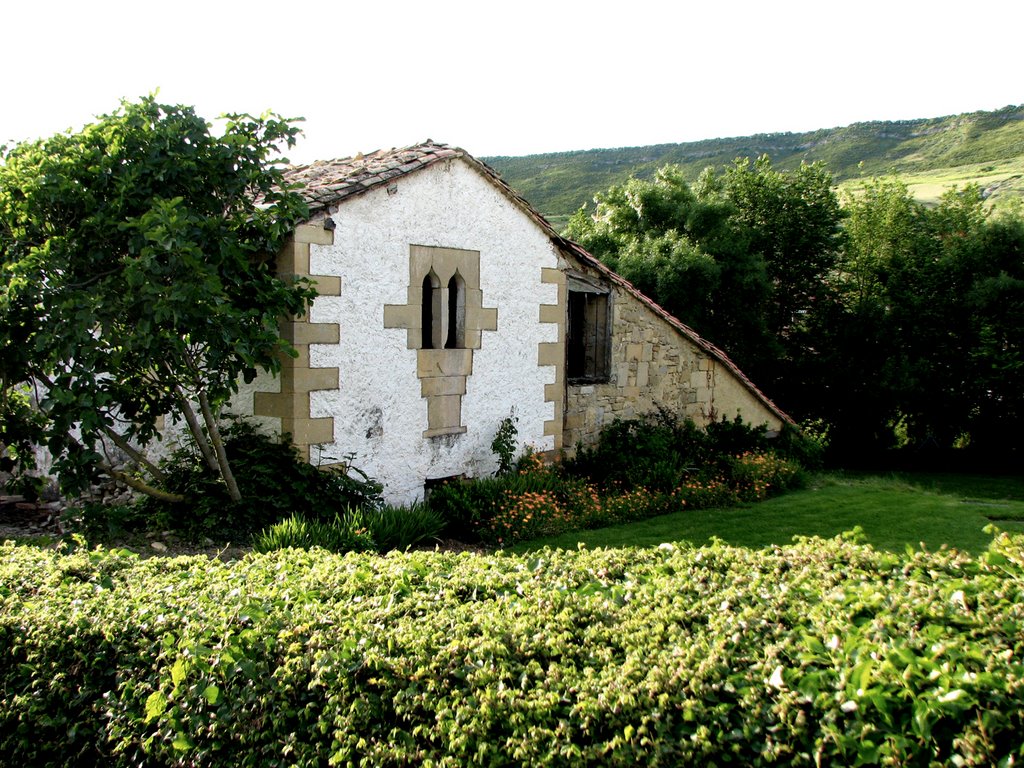 Zulueta, Navarra. by Valentín Enrique