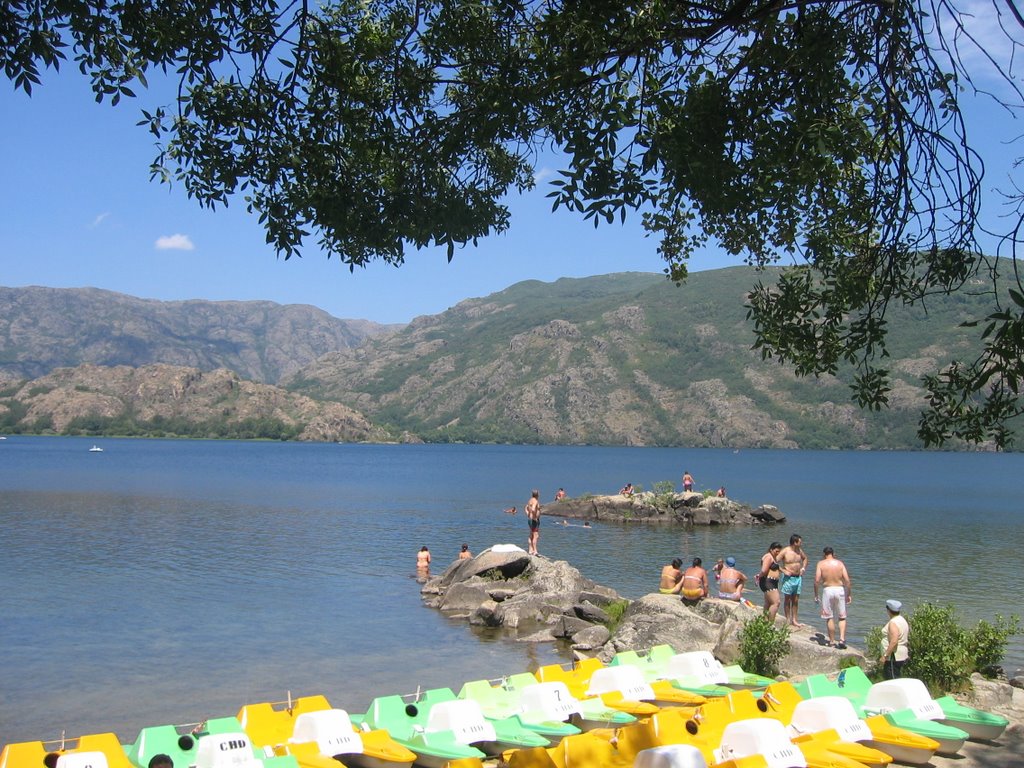 Lago de Sanabria by manolin