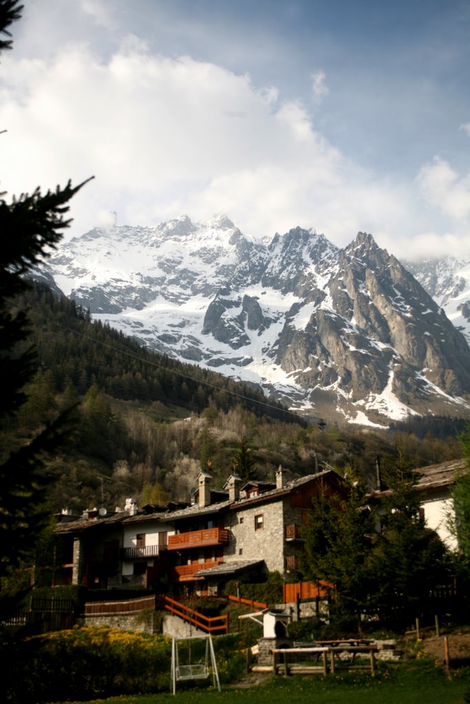 Entrèves, Courmayeur, Valle d'Aosta, Italy by Hans Sterkendries