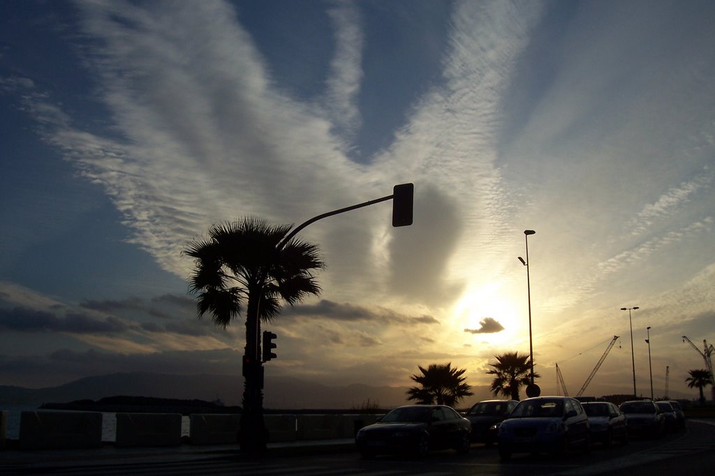 Atardecer en Gibraltar by MarinaGG