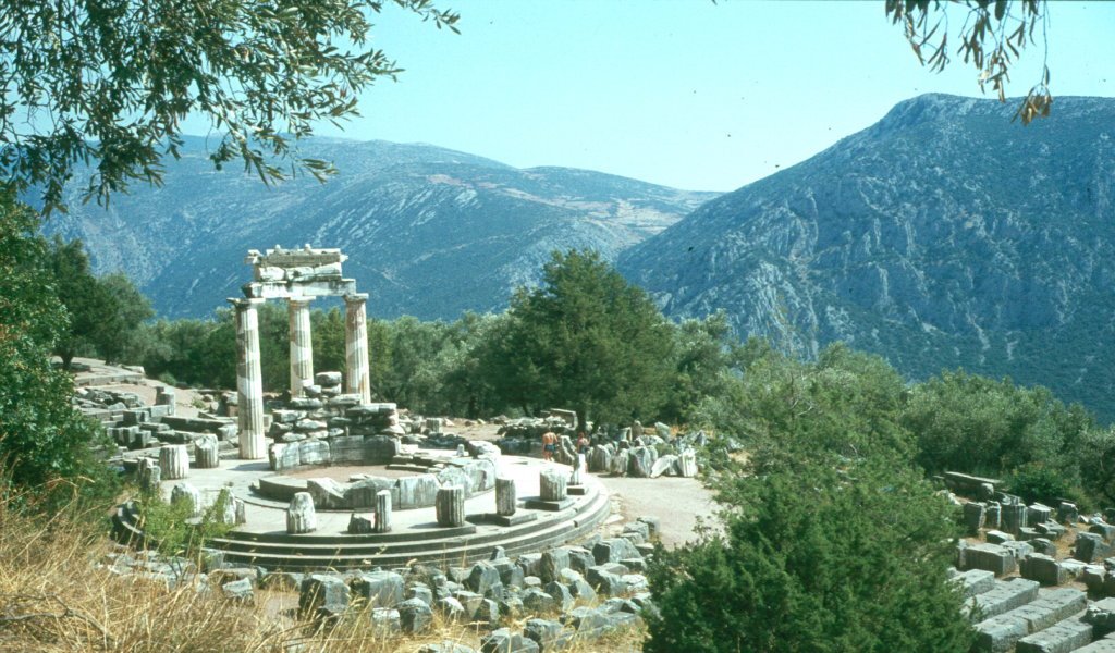 Delphi by madremia