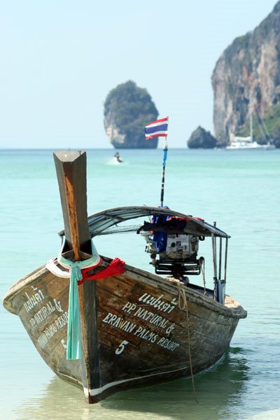 Thailand- Beaches of Koh Phi Phi by yoav menachem