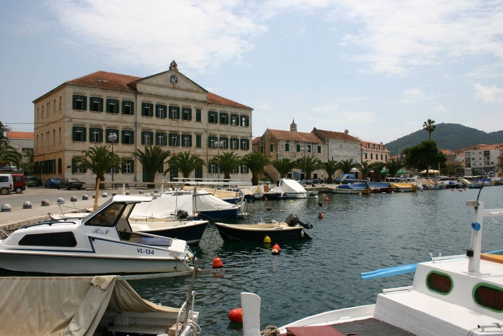 Centre of Vela Luka by MBagyinszky