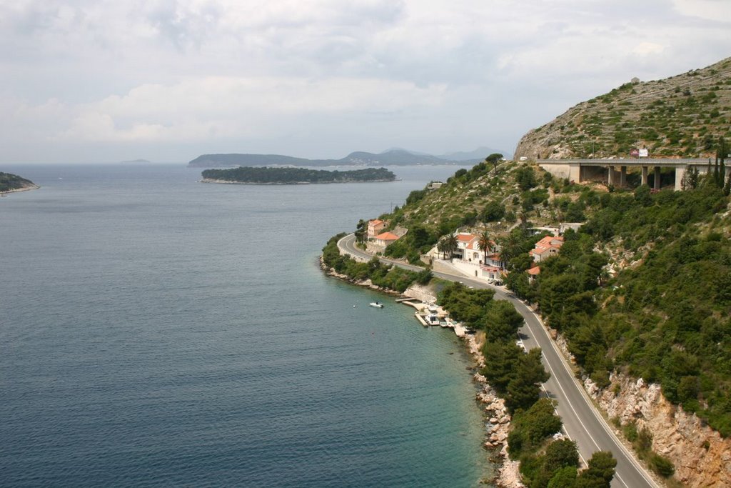 Coastline below the bridge head by Mihaly Barosi