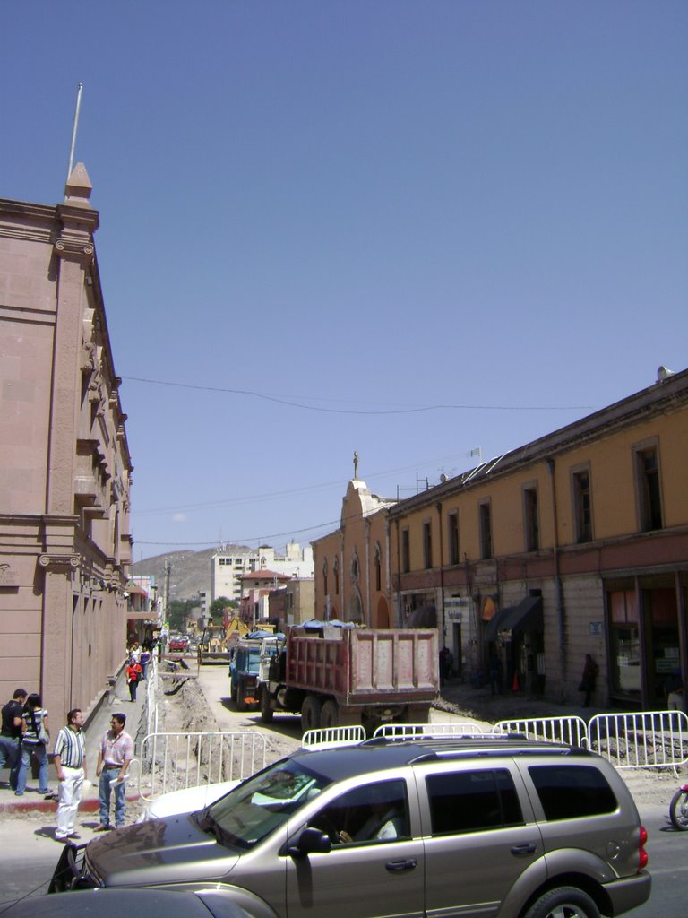 Remodelación del Centro Histórico de Saltillo, Calle Victoria by Eduardo Rivera