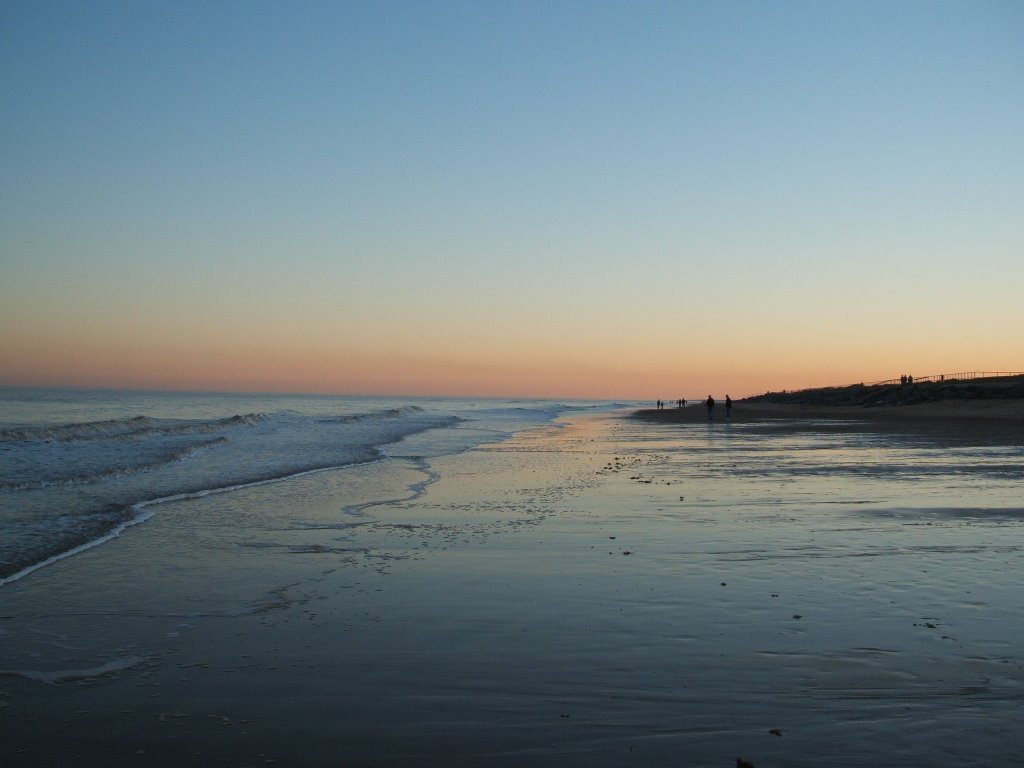 Skegness Beach South after Sunset by Lee Shuff