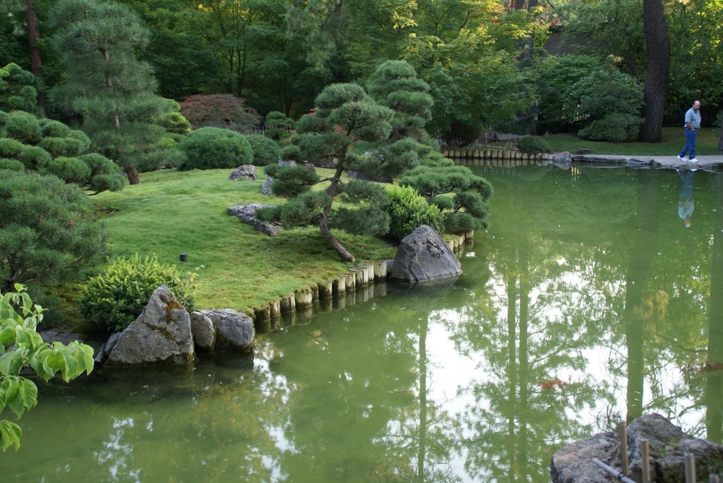 Japanese Garden in Spokane by Steven Hansen