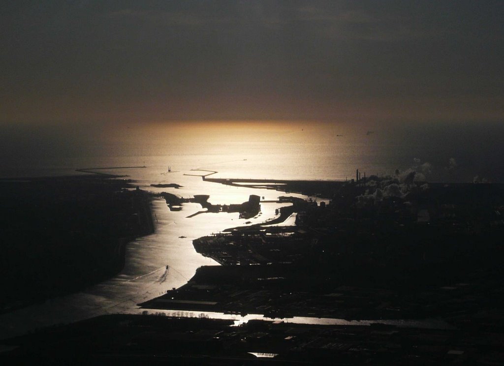 Sunset Hoogovens IJmuiden by Jan Schripsema