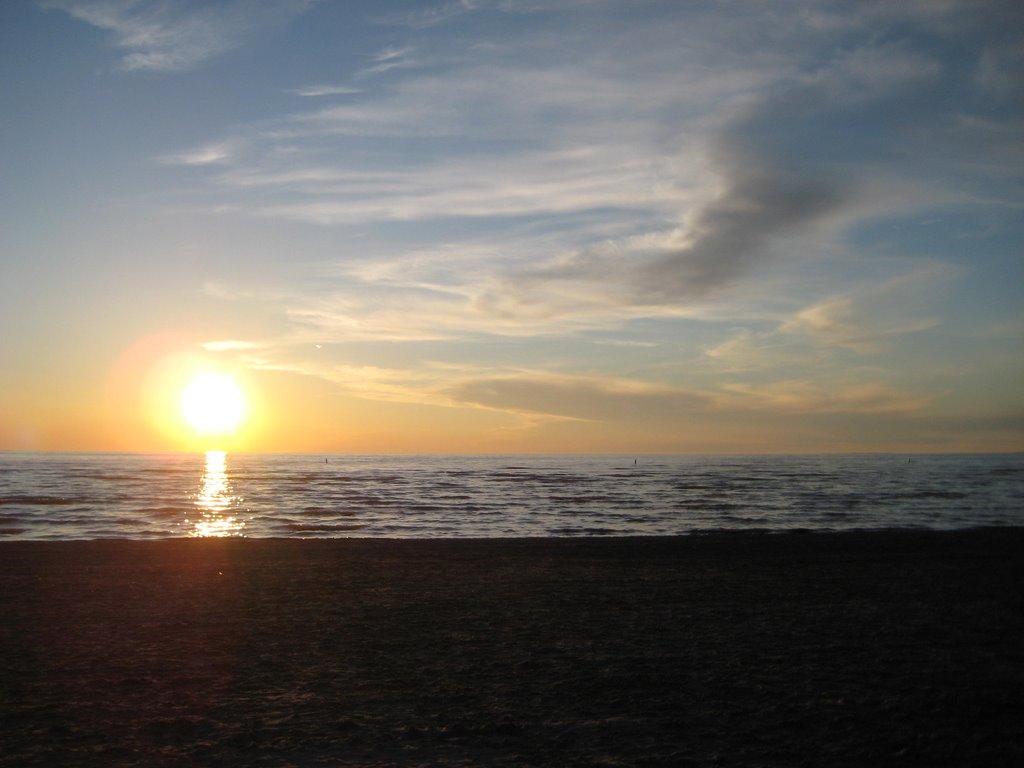 Wasaga Beach, ON, Canada by lou007