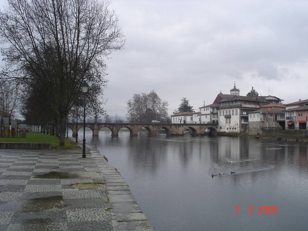 Ponte romana de Trajano sobre o rio Tâmega by joãomedina