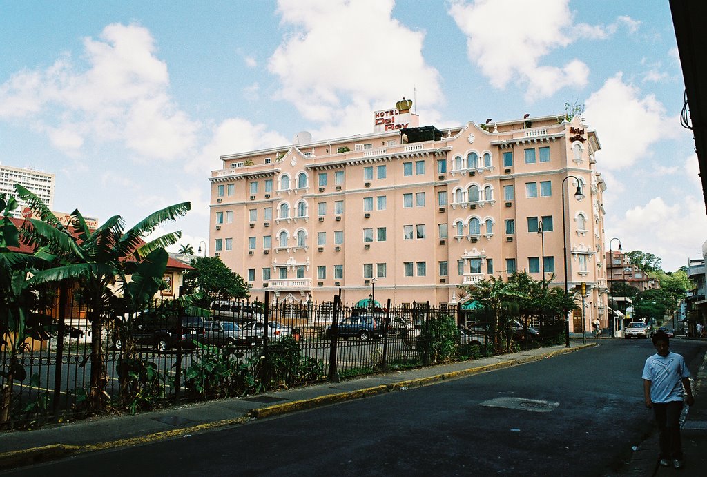 Hotel Del Rey, San Jose, Costa Rica: "Gringos' Nest" by Sabroso Suave