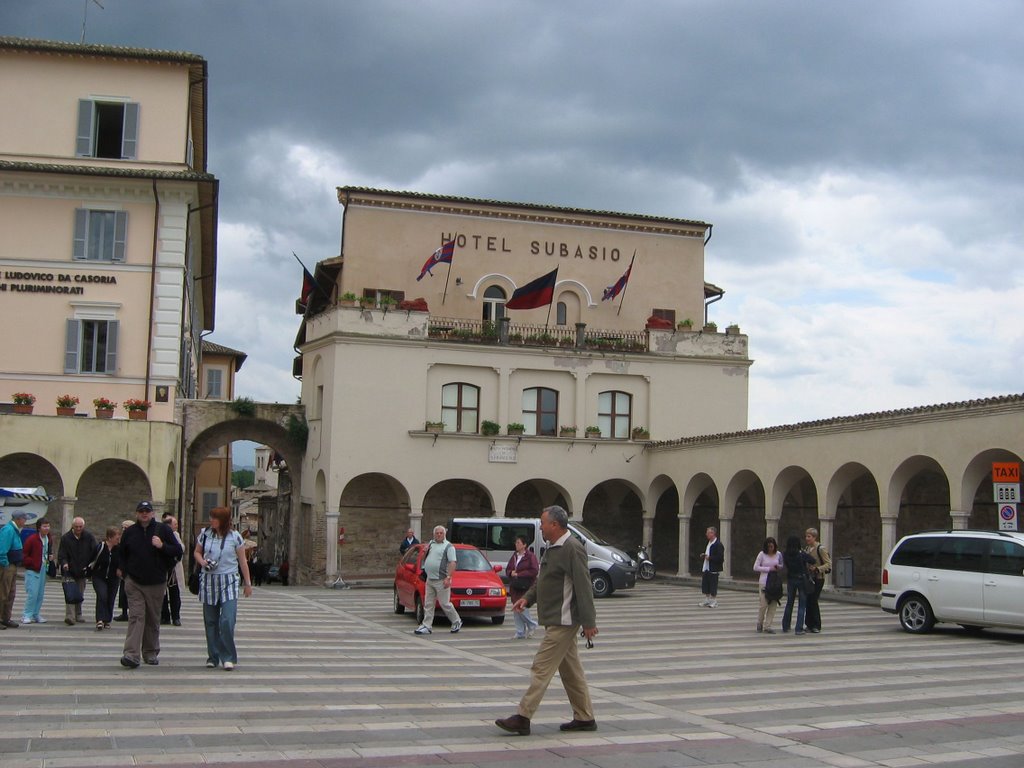 Assisi , Italy by TEACHERJOHN