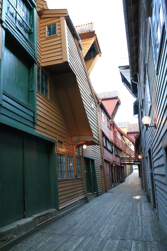 Bryggen by Andy Tam