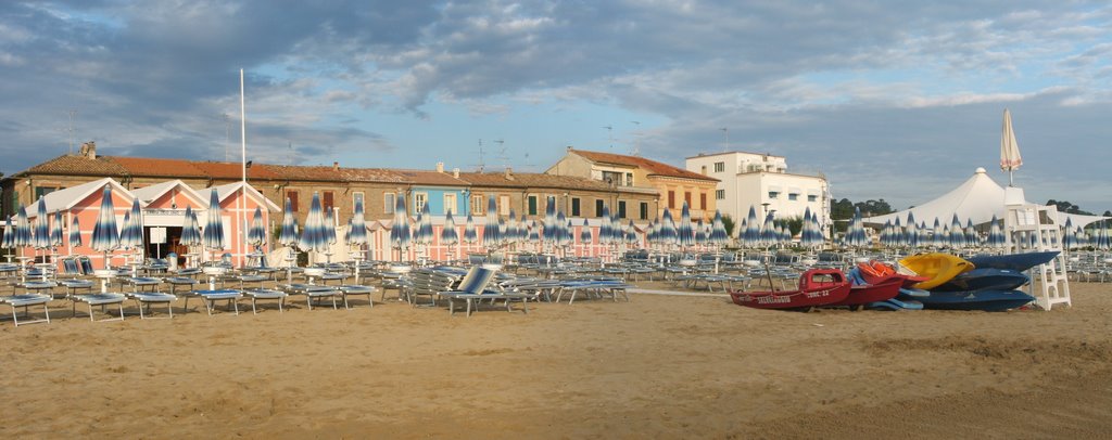 Lido di Fano by lucapa