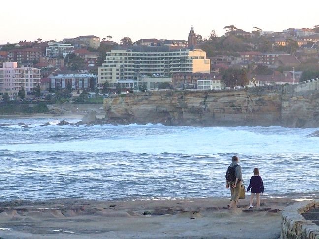 View south along the coast from Clovelly to Coogee by EcologistGreg