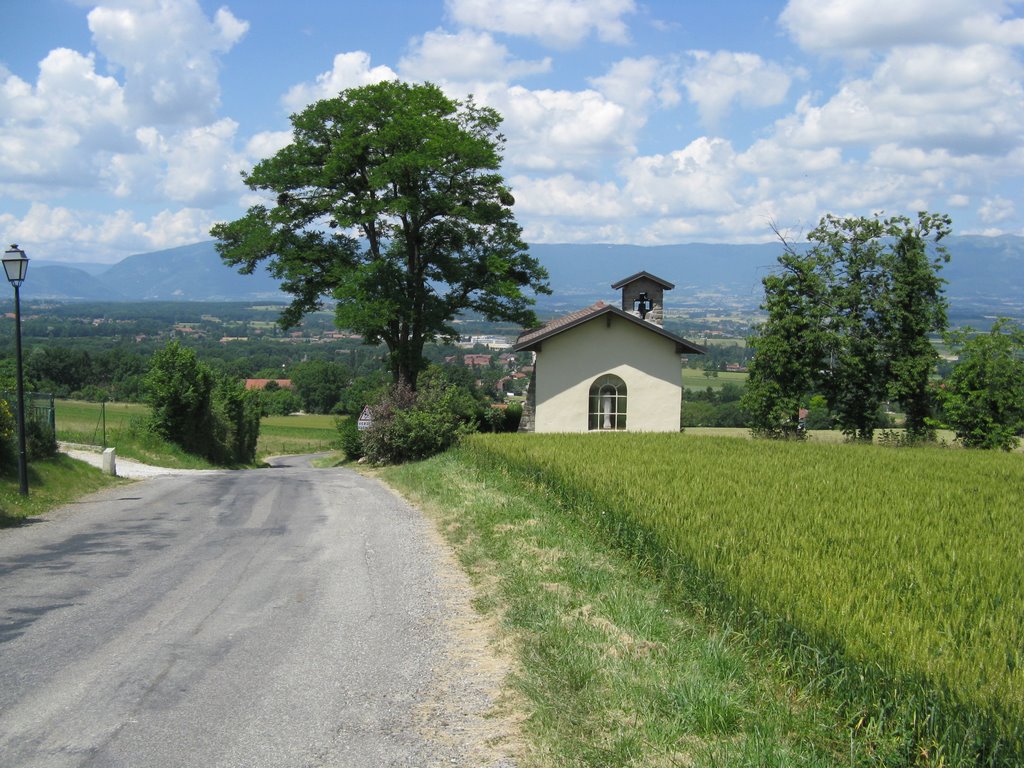 Chapelle du Chemin de la Chapelle by Paul Myers