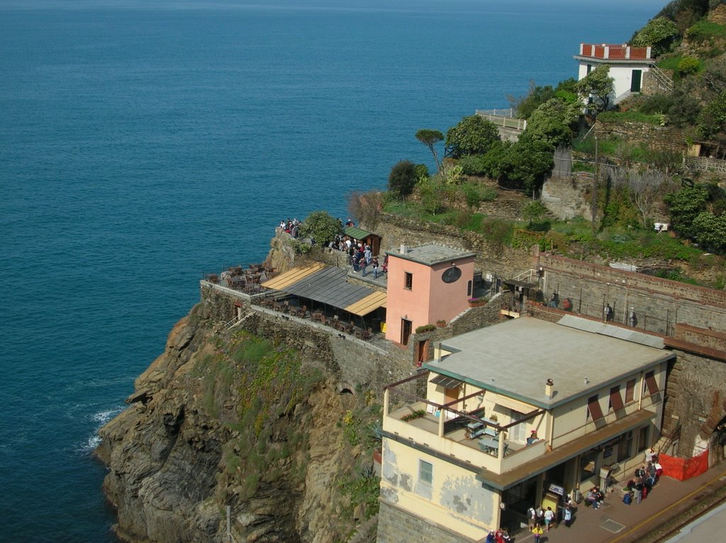 Riomaggiore via dell'Amore by Giulio Fedeli