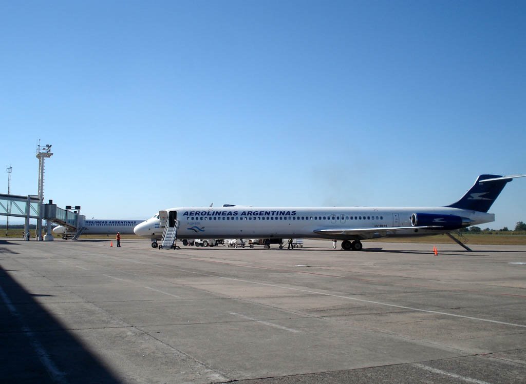 Aeropuerto Benjamín Matienzo, Tucumán by tucumanoide