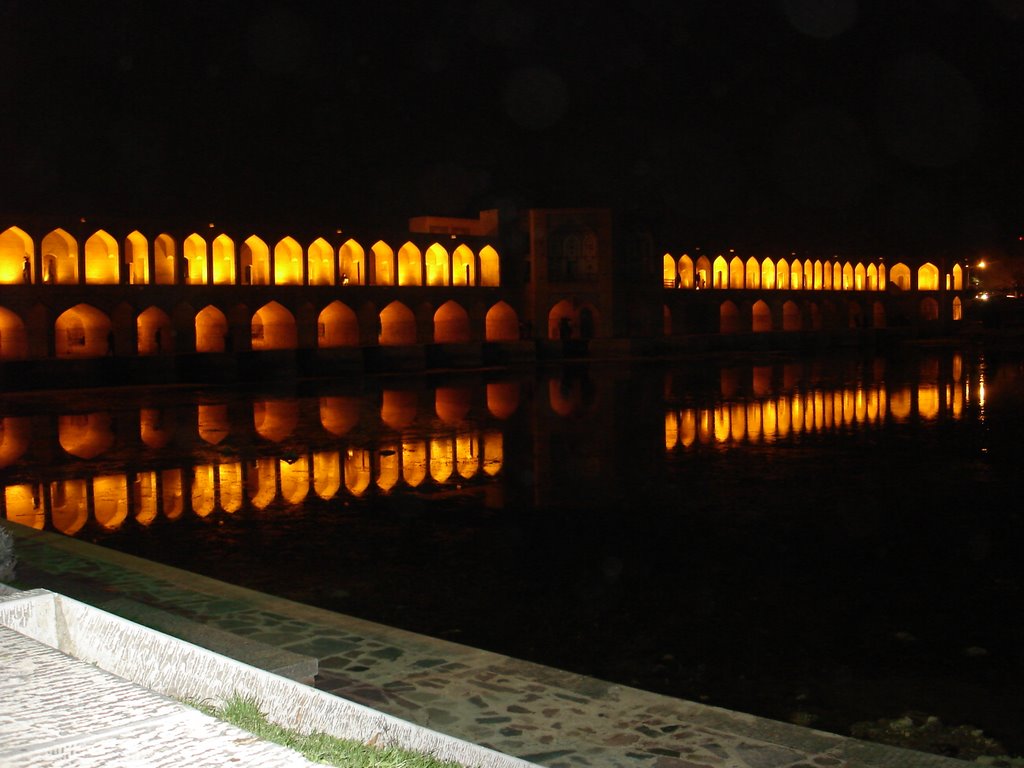 Khajoo bridge at night by A.sharifi