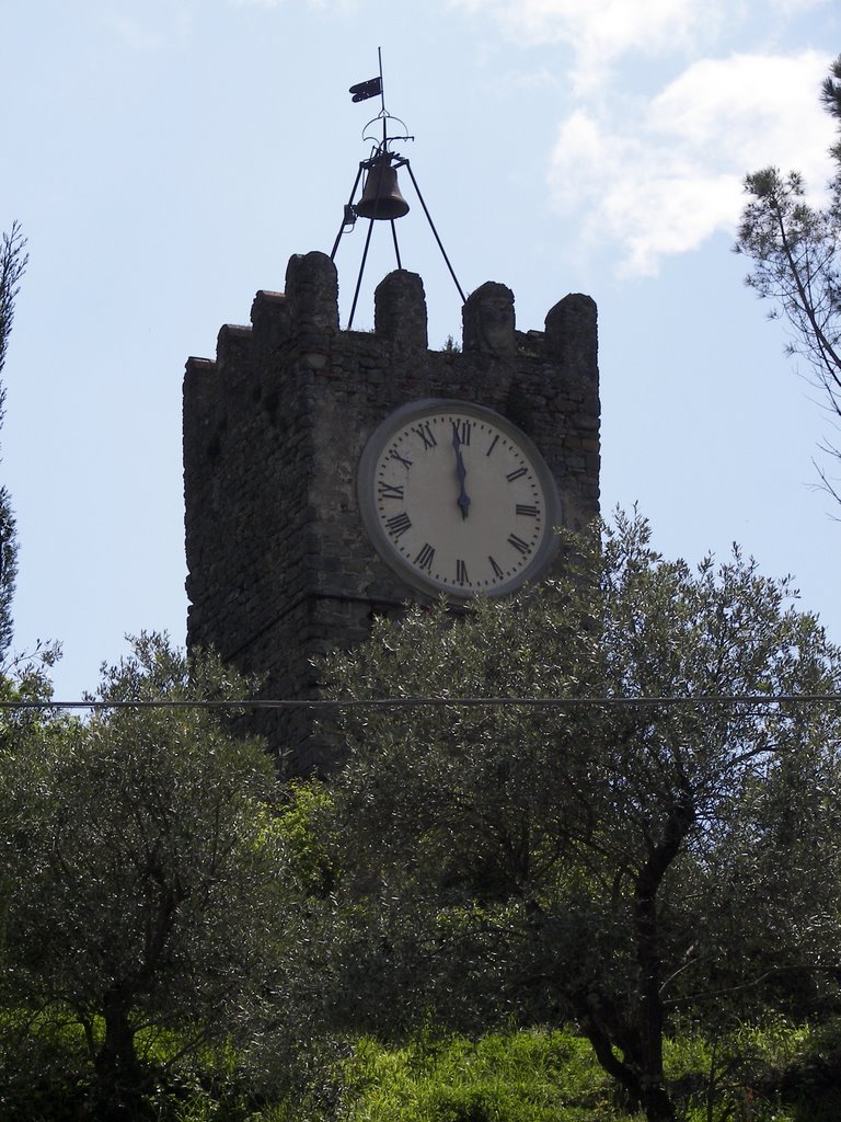 Castello di Buggiano by gian luca bucci