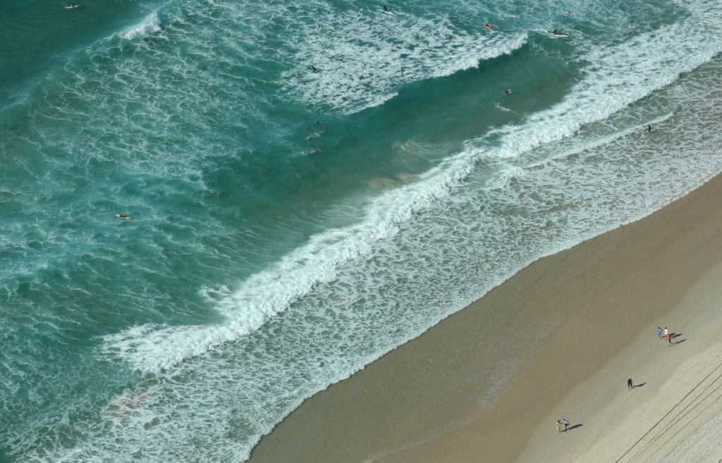 Pacific ocean - view from Q1 tower by Paul Strasser