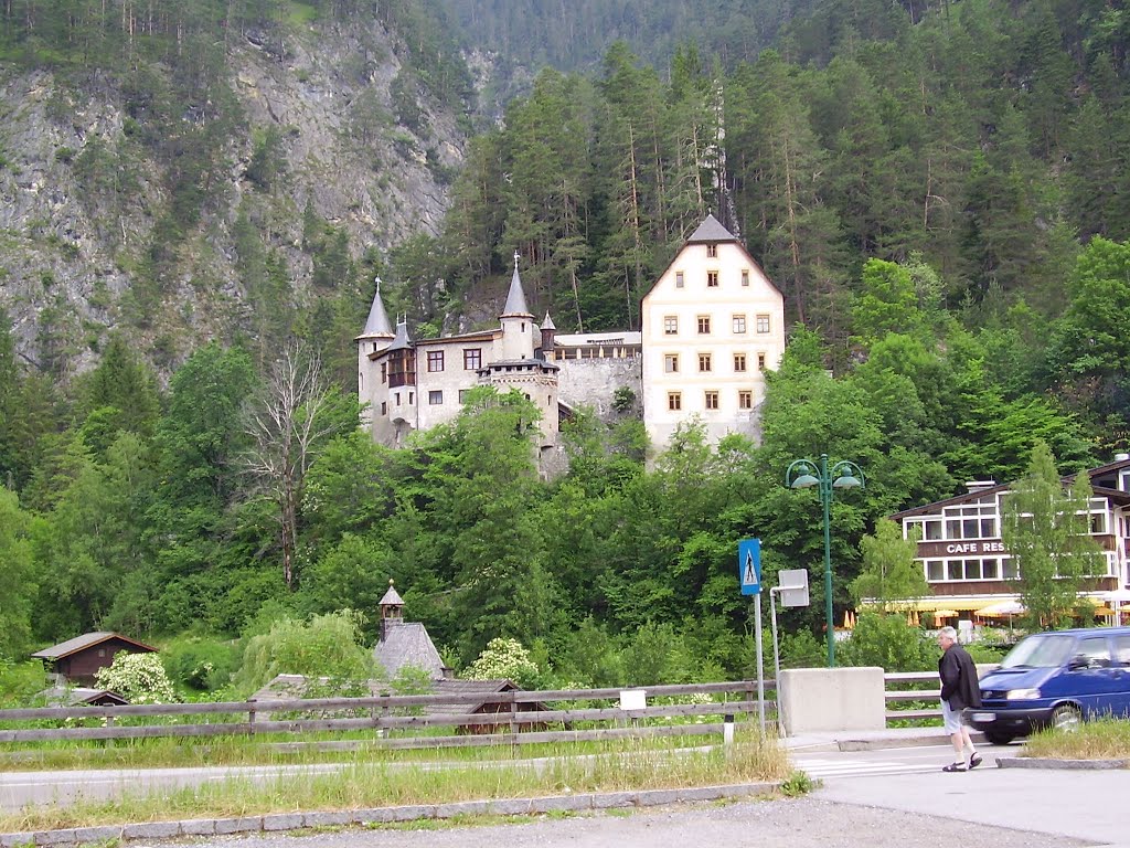 Fernstein, Castle at Fernpass by X-ROAD