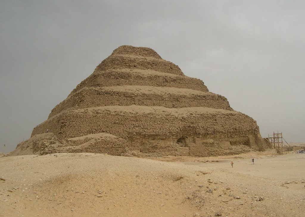 Step pyramid of Saqqarah by dbsfemino