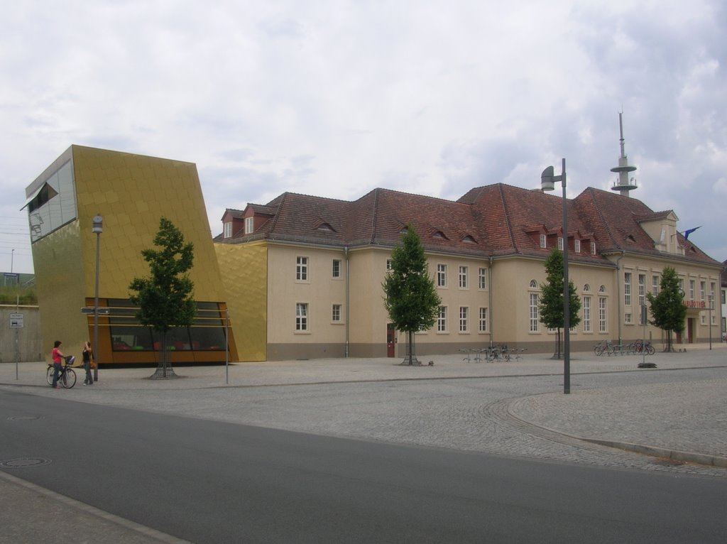 Bibliothek Luckenwalde by uweweb