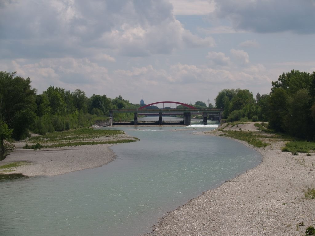 Blick über den Lech Richtung Autobahnbrücke by Peter Sangermann