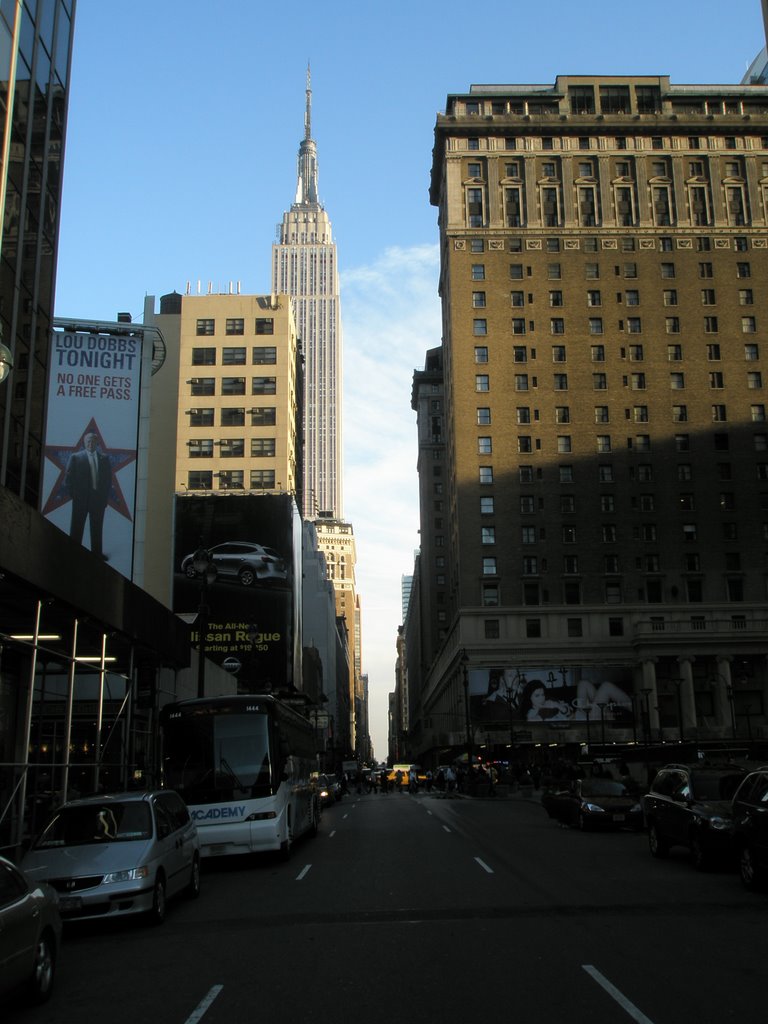 ESB and Hotel Pennsylvania by GertJonkman