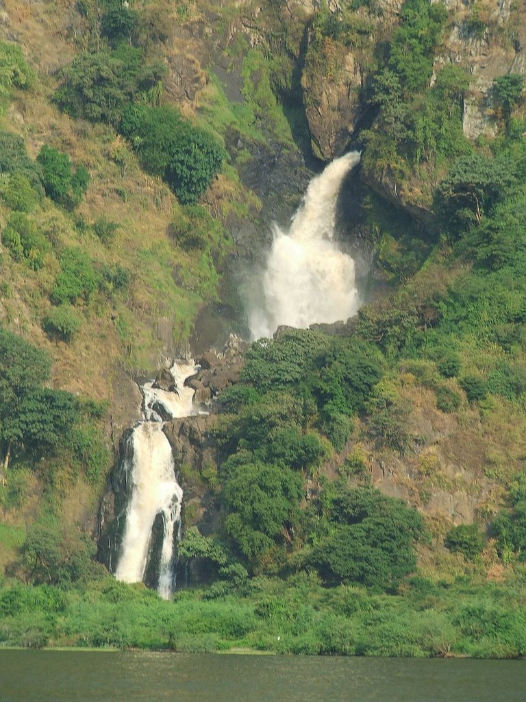 Nkusi Falls on Lake Albert by jusoro