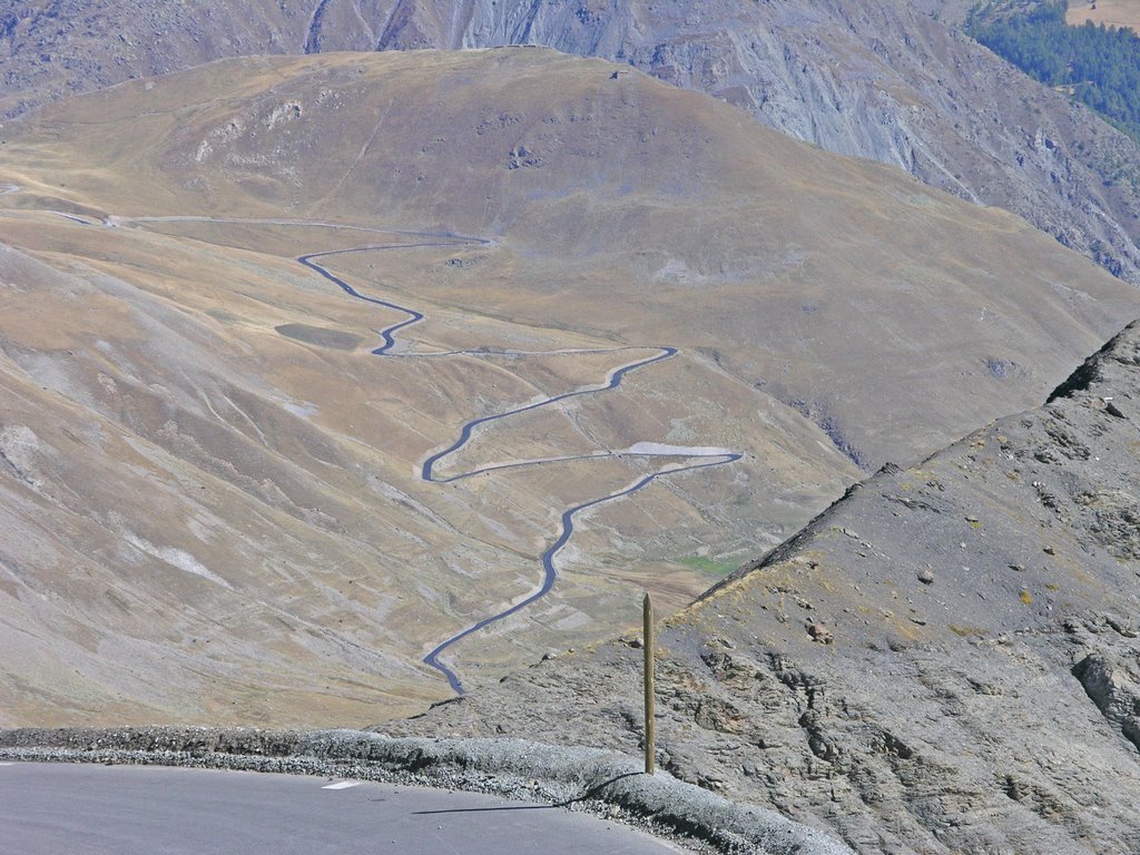 Route du col de la Bonette by f.  madic