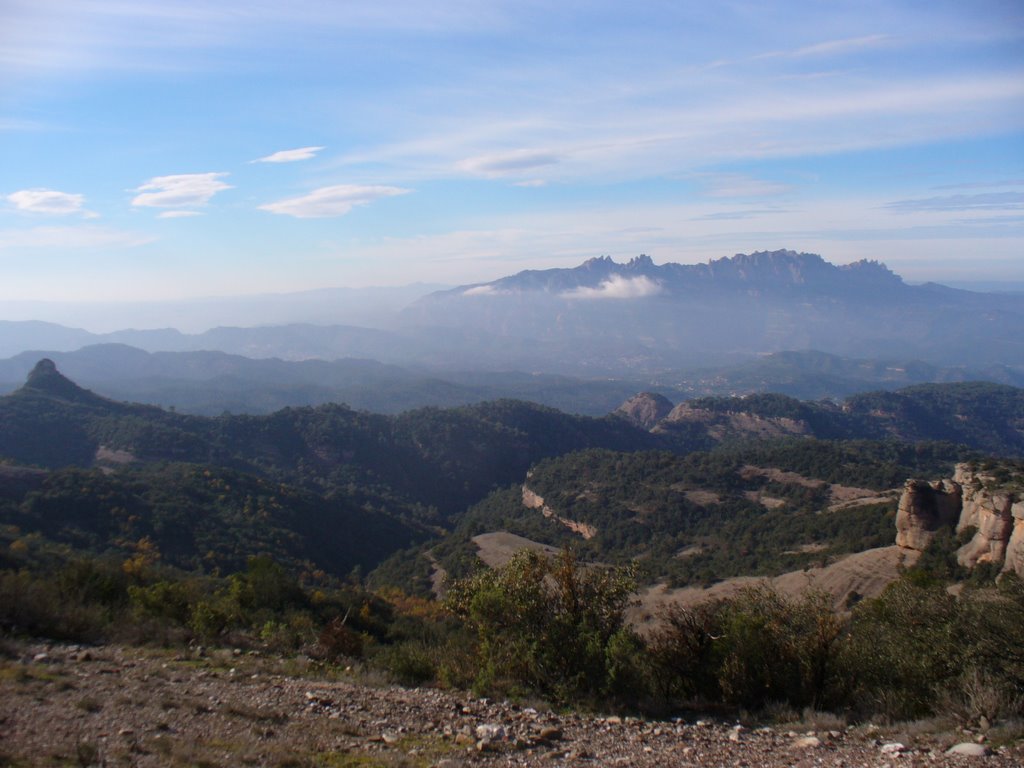 Montserrat des de la Serra de l'Obac by Joaquim Calvet