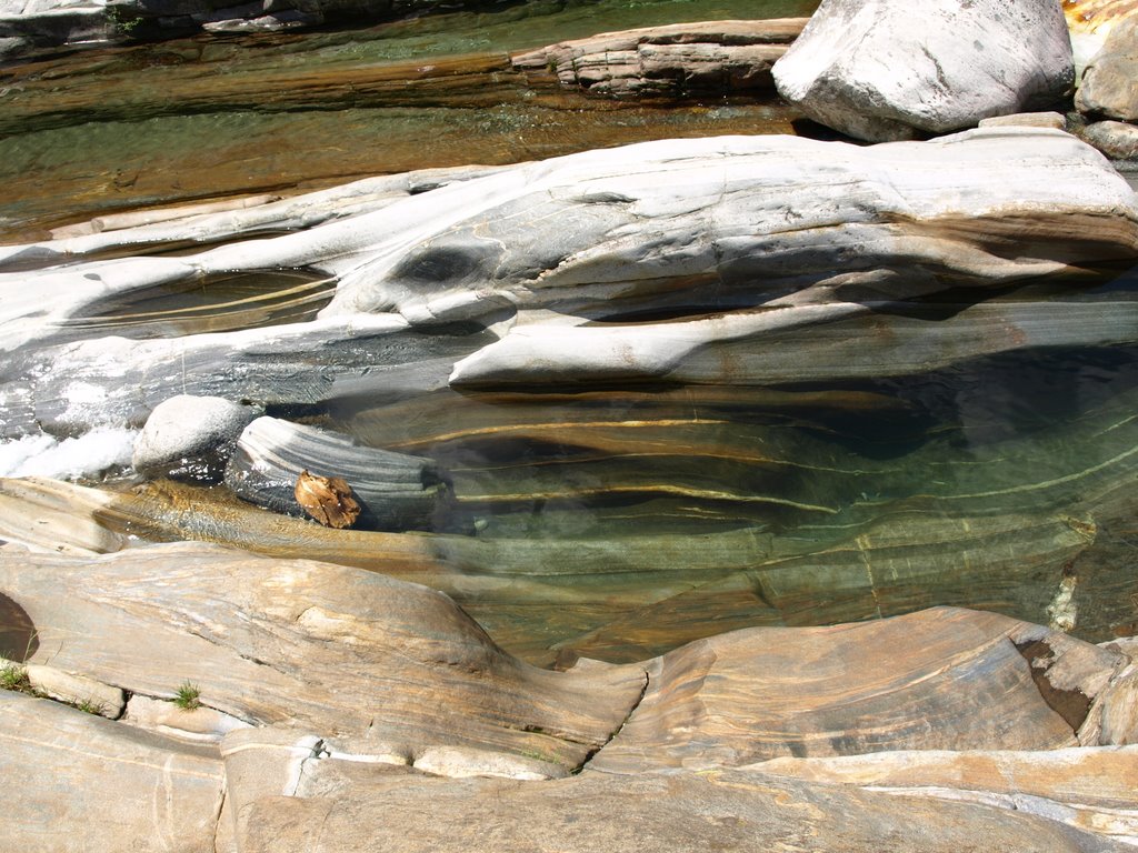 Val Verzasca (June 2008) by www.swiss-pics.ch by Nils Wanner