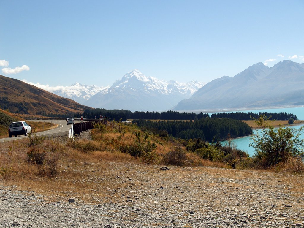 Lake Pukaki by tiny branje