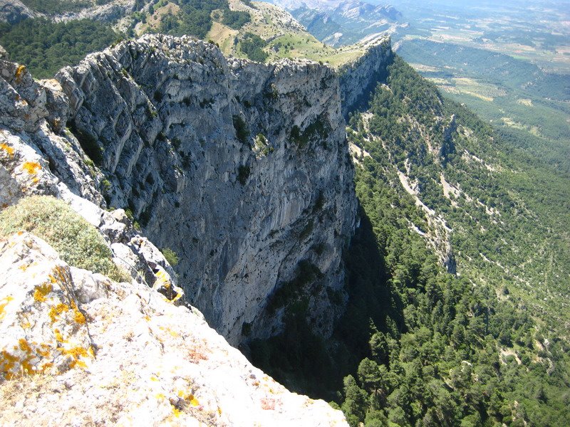 Tossal d'Engrilló by Lluis Ibañez