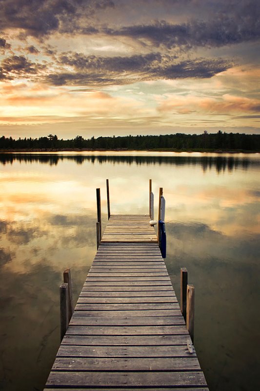 Calm Evening at Gawas Bay by tfavretto