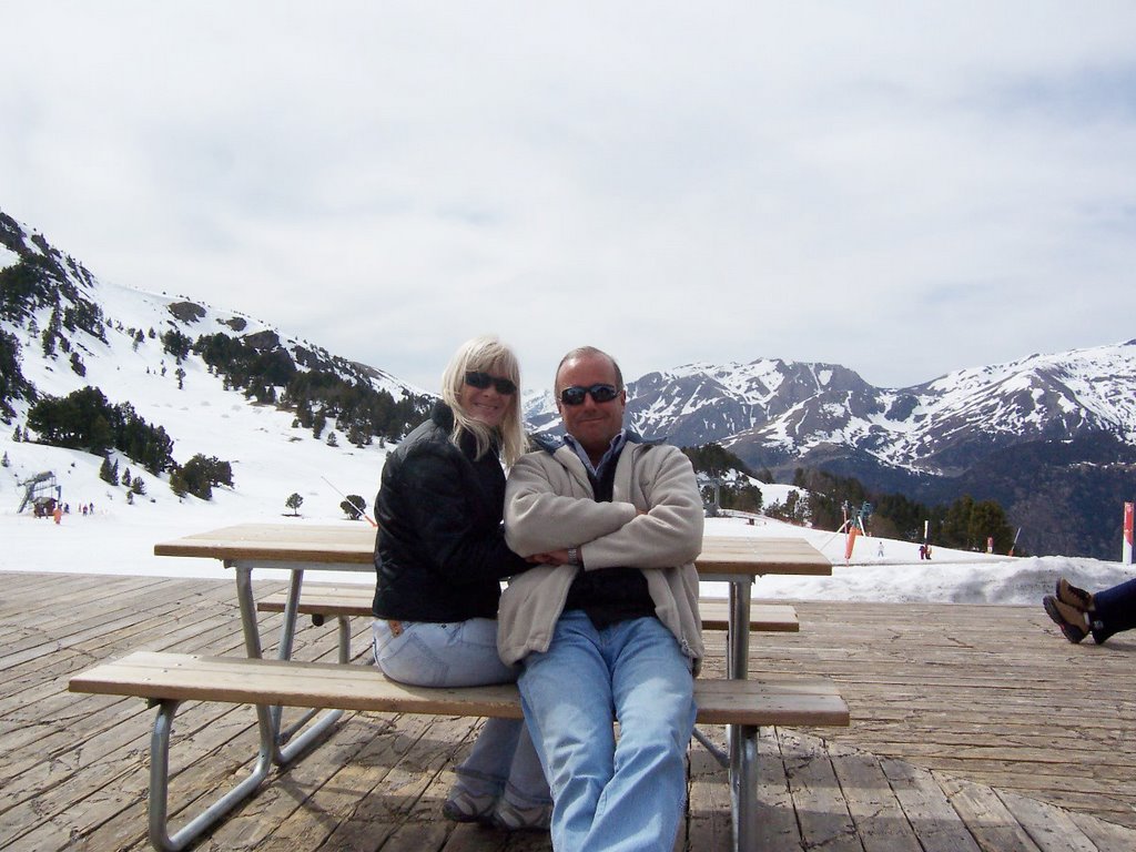 Descansando en Soldeu. Andorra. by Raul Berardo