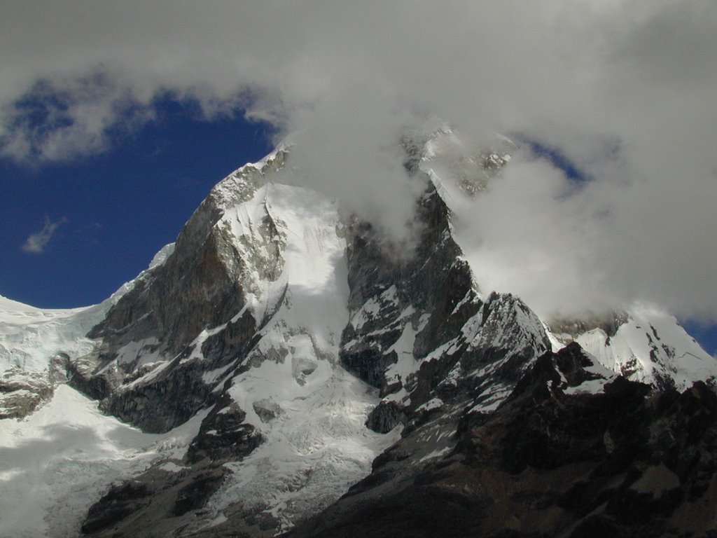 Nevado Huascaran by Sawpitman-Mike Cusac…